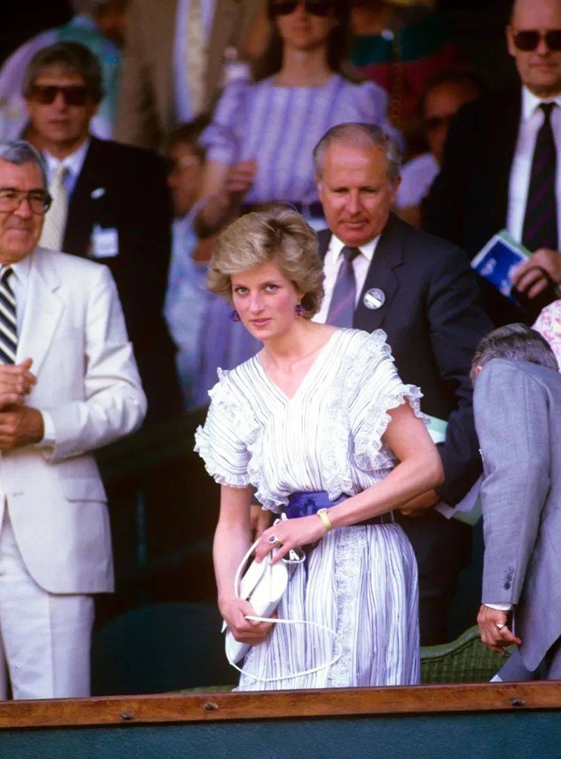 据消息人士 据消息人士