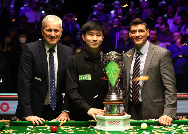 体育张子宇亮相日照 省运会赛场迎来女篮明日之星