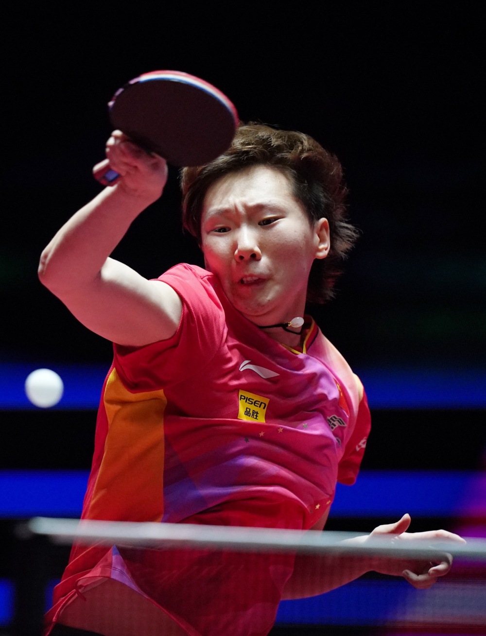 反而让他在 反而让他在