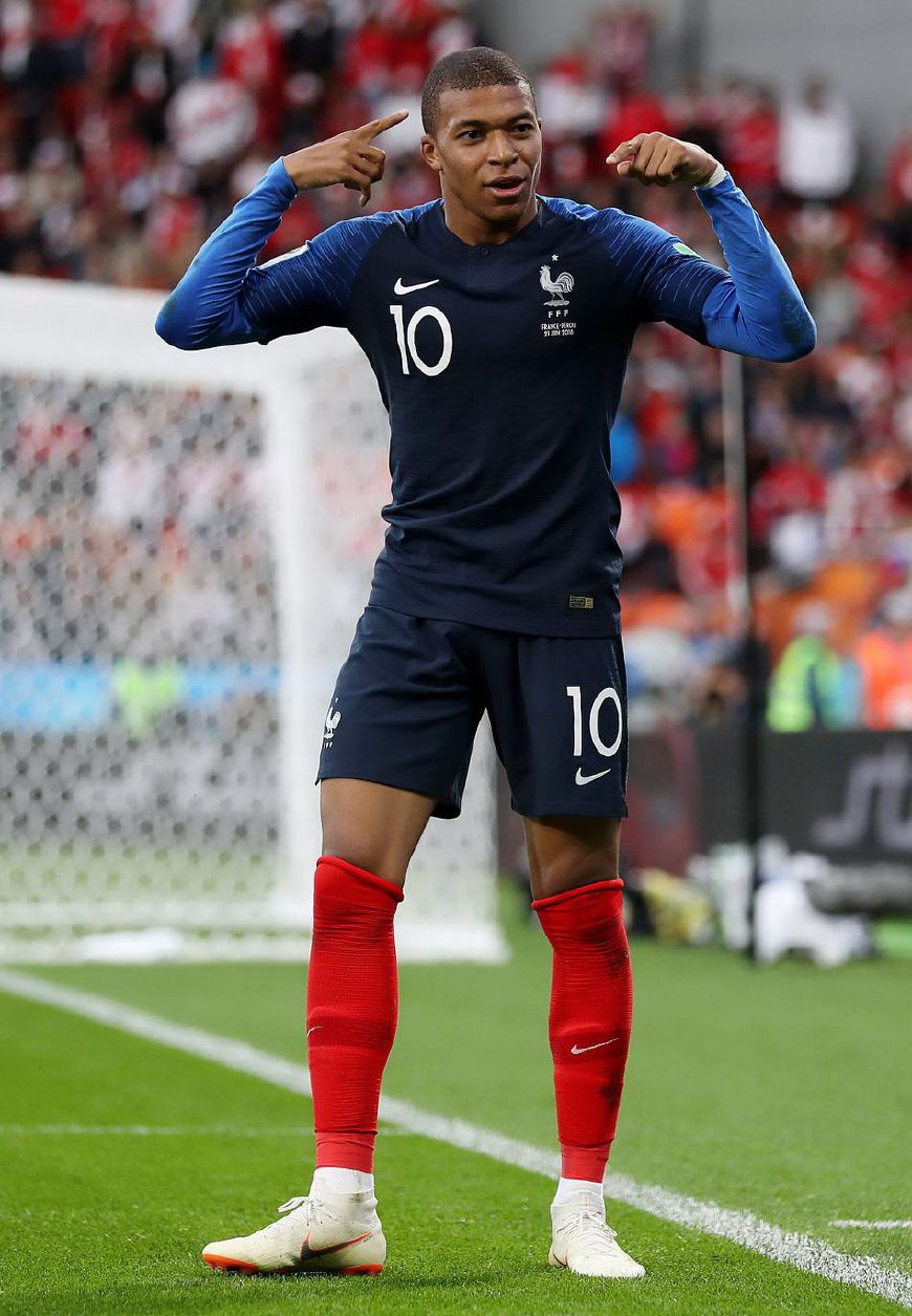 字号后卫牵 字号后卫牵