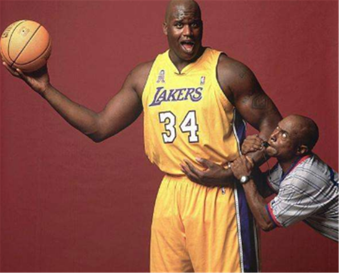 多重身份重 多重身份重